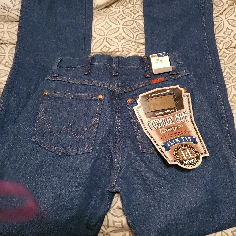 Brand new womens wrangler jeans